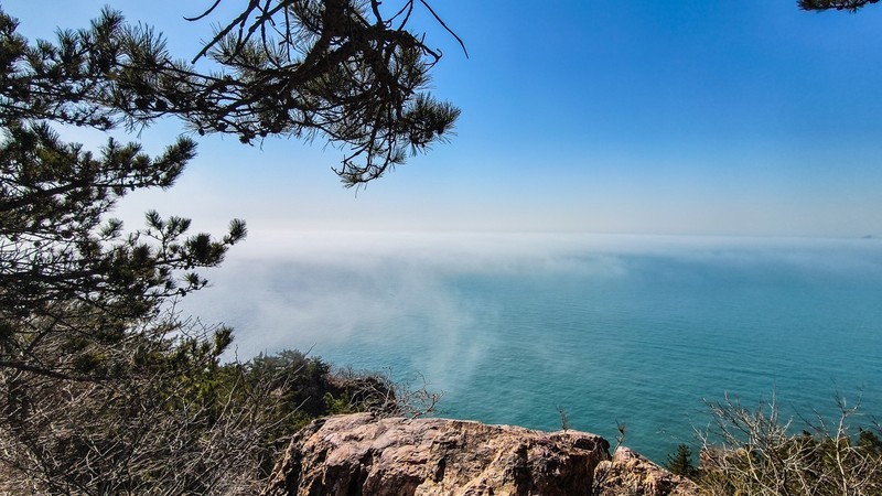 大 连 的 海 ------ 燕 窝 岭