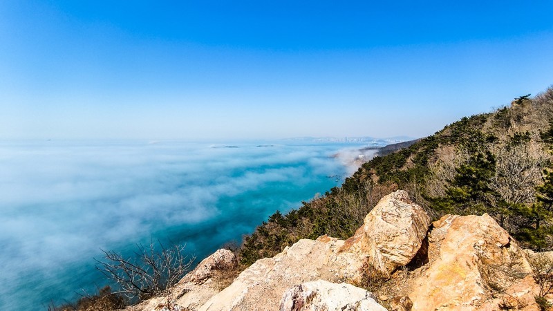 大 连 的 海 ------ 燕 窝 岭