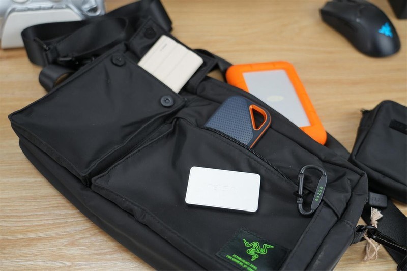 四款移动硬盘赏析，性能+颜值，领航生活美学的时尚新航向！