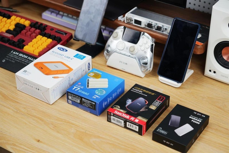 四款移动硬盘赏析，性能+颜值，领航生活美学的时尚新航向！