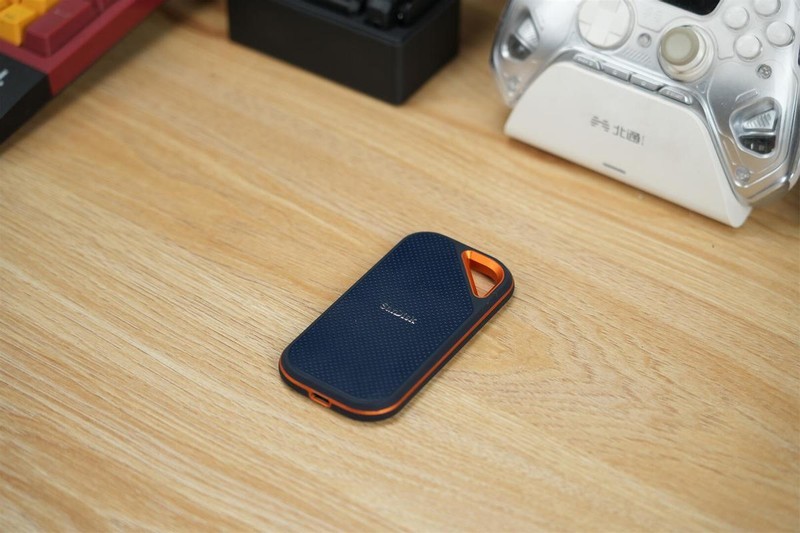 四款移动硬盘赏析，性能+颜值，领航生活美学的时尚新航向！