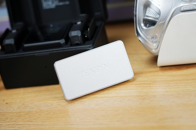 四款移动硬盘赏析，性能+颜值，领航生活美学的时尚新航向！