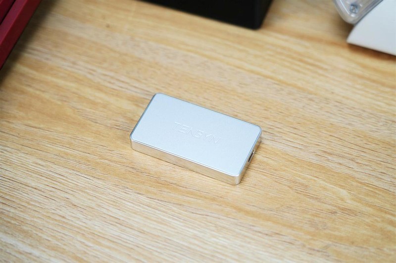 四款移动硬盘赏析，性能+颜值，领航生活美学的时尚新航向！