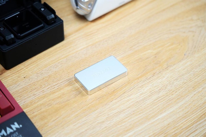 四款移动硬盘赏析，性能+颜值，领航生活美学的时尚新航向！