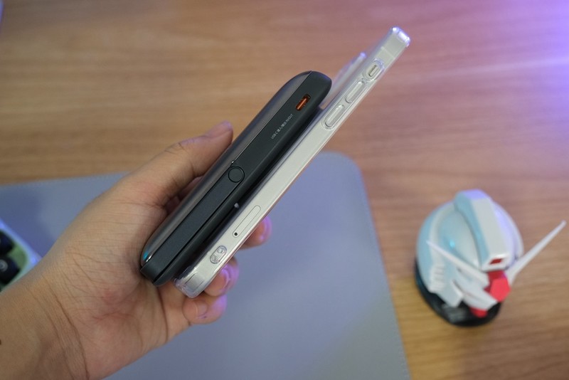 iPhone磁吸充电可不要让它“吃灰”，出门怎么甩都不怕掉