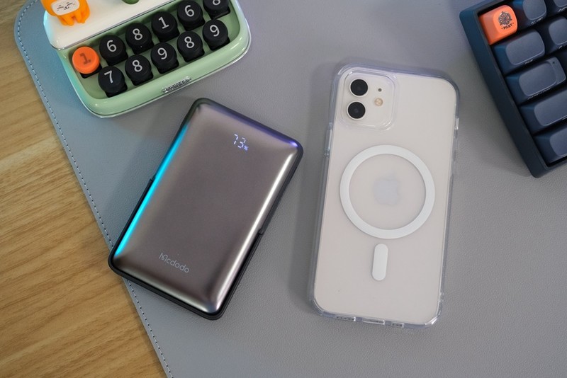 iPhone磁吸充电可不要让它“吃灰”，出门怎么甩都不怕掉