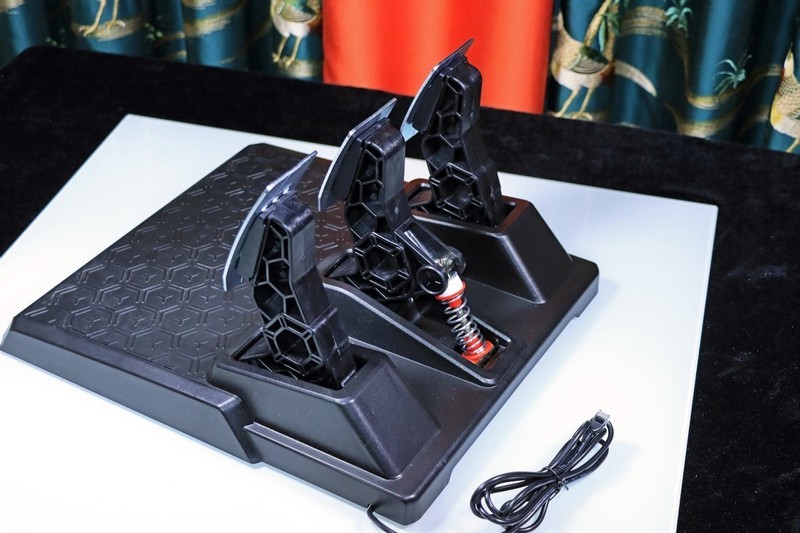 618剁手节？方向盘！赛车手大赛即将开幕