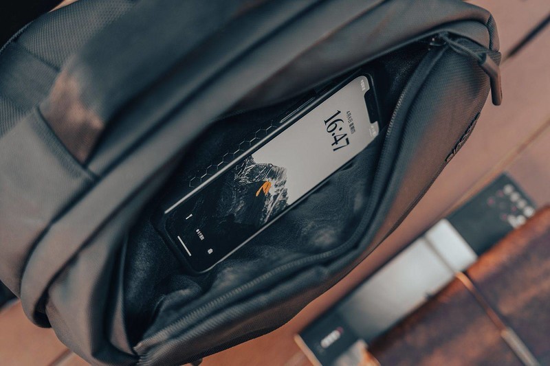 贵有贵的道理，INCASE City系列双肩包是真能装，结实耐造又轻便