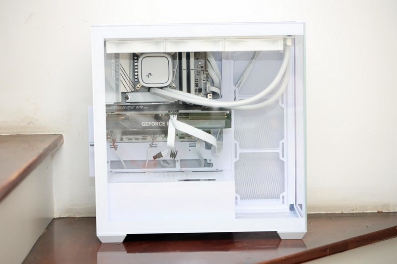 时尚大气，纯白色的技嘉B760M冰雕AORUS ELITE X AX装机实测