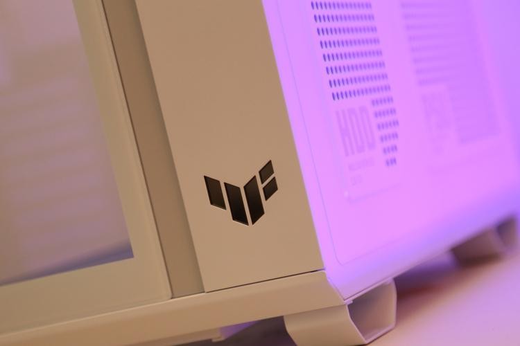 ROG平替！整一套TUF电竞特工全家桶：TUF GT502弹药库、TUF 850W电源、侠光TF120 ARGB