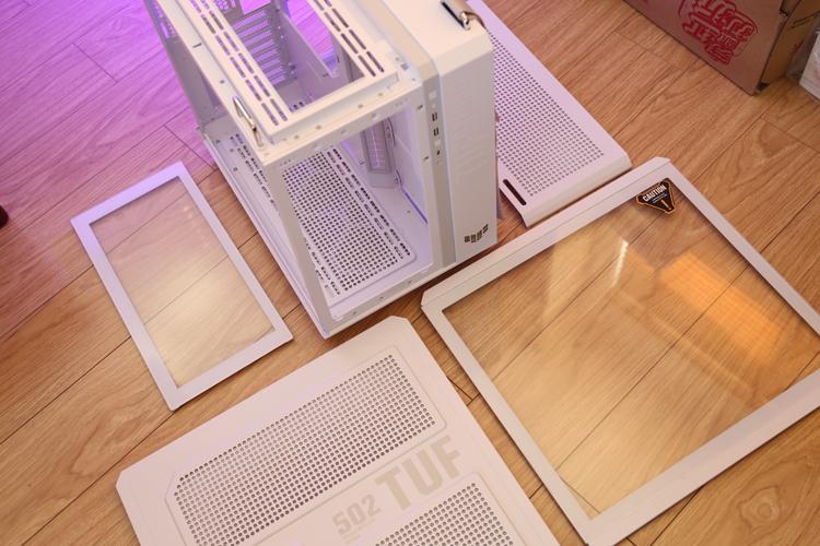 ROG平替！整一套TUF电竞特工全家桶：TUF GT502弹药库、TUF 850W电源、侠光TF120 ARGB