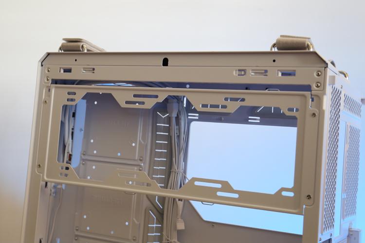 ROG平替！整一套TUF电竞特工全家桶：TUF GT502弹药库、TUF 850W电源、侠光TF120 ARGB