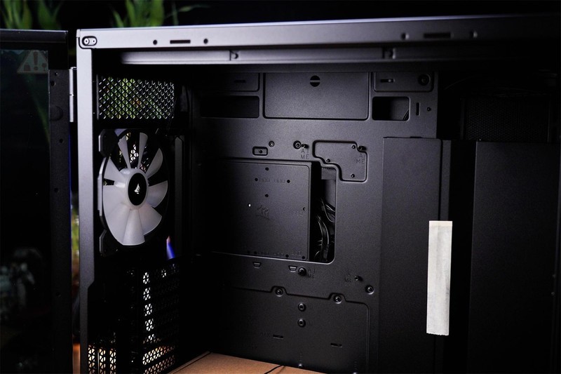 颜值高，性能强，把“光污染”做得淋漓尽致，海盗船机电装机分享