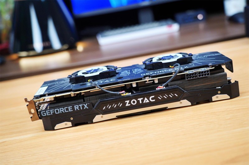 颜值高，性能强，把“光污染”做得淋漓尽致，海盗船机电装机分享