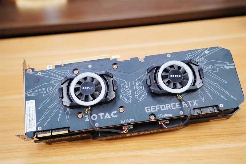 颜值高，性能强，把“光污染”做得淋漓尽致，海盗船机电装机分享