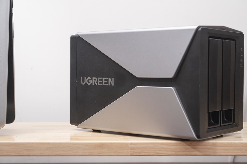 数据安全最重要，个人备份怎么选，市售五款RAID磁盘阵列横向评测