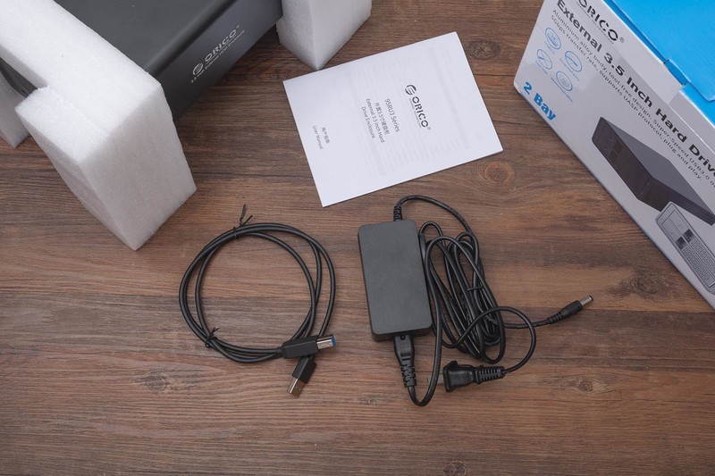 数据安全最重要，个人备份怎么选，市售五款RAID磁盘阵列横向评测