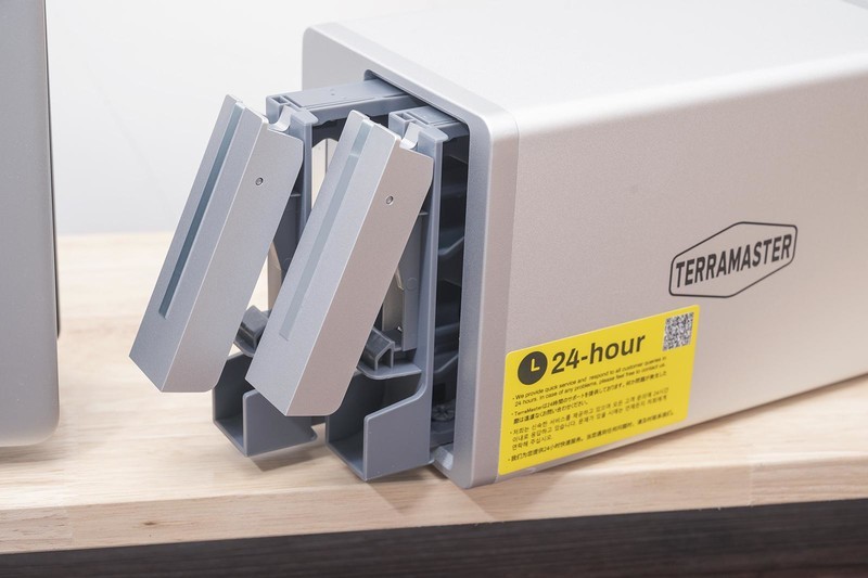 数据安全最重要，个人备份怎么选，市售五款RAID磁盘阵列横向评测