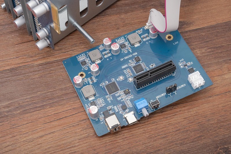 数据安全最重要，个人备份怎么选，市售五款RAID磁盘阵列横向评测