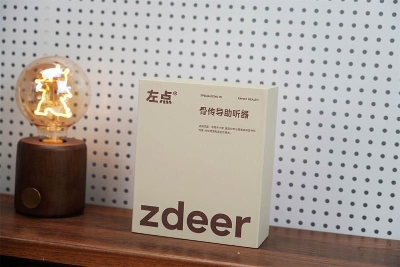 科技助听新选择：zdeer骨传导助听器，无障碍沟通新伴侣