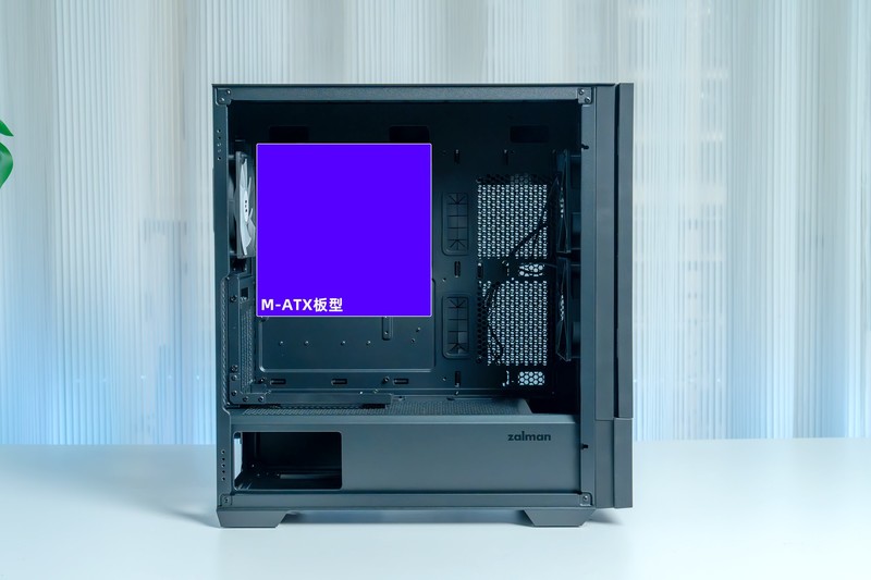 机箱也自带15.6寸大屏？zalman思民 Z10 DS来了！DIY市场有的看了