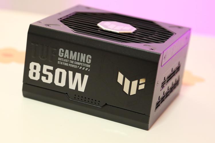 ROG平替！整一套TUF电竞特工全家桶：TUF GT502弹药库、TUF 850W电源、侠光TF120 ARGB