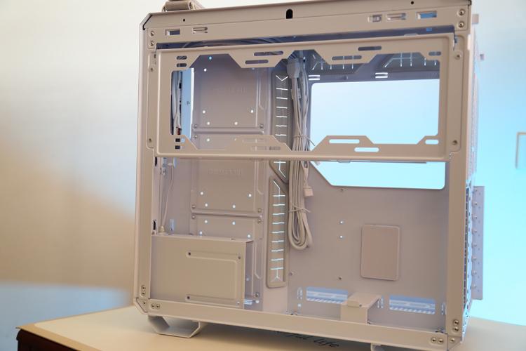 ROG平替！整一套TUF电竞特工全家桶：TUF GT502弹药库、TUF 850W电源、侠光TF120 ARGB