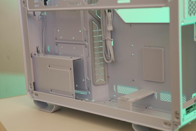 ROG平替！整一套TUF电竞特工全家桶：TUF GT502弹药库、TUF 850W电源、侠光TF120 ARGB