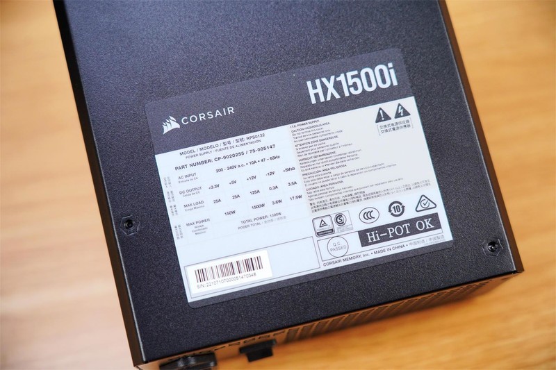 颜值高，性能强，把“光污染”做得淋漓尽致，海盗船机电装机分享