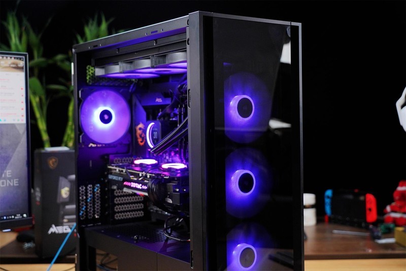 颜值高，性能强，把“光污染”做得淋漓尽致，海盗船机电装机分享