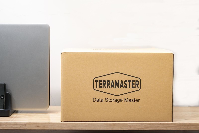 数据安全最重要，个人备份怎么选，市售五款RAID磁盘阵列横向评测