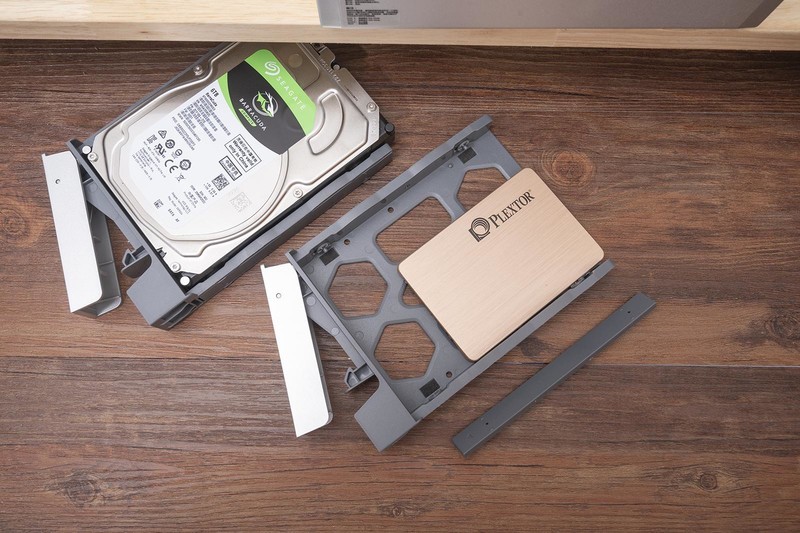 数据安全最重要，个人备份怎么选，市售五款RAID磁盘阵列横向评测