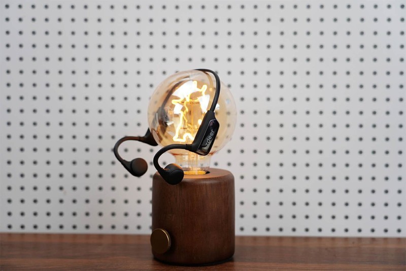 科技助听新选择：zdeer骨传导助听器，无障碍沟通新伴侣