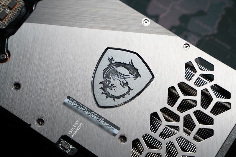 儿时梦想终成真  总价超3万的满杯配置电脑玩起来爽吗？