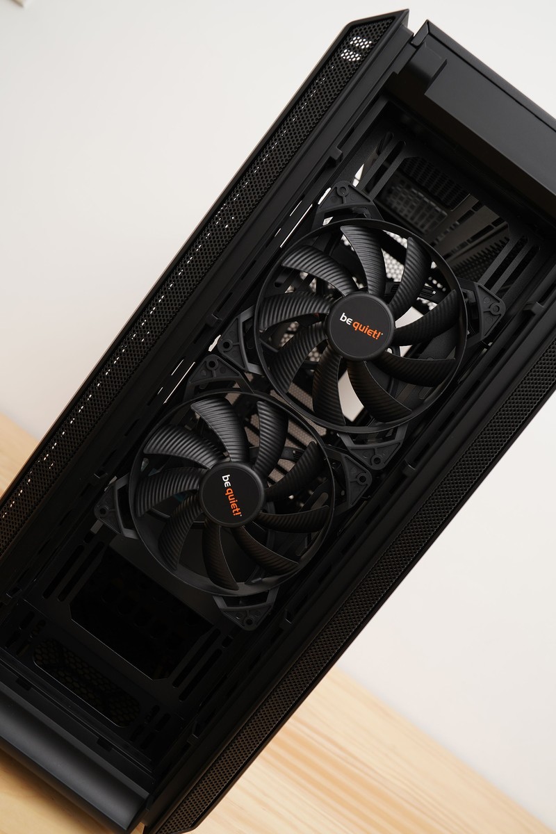 儿时梦想终成真  总价超3万的满杯配置电脑玩起来爽吗？