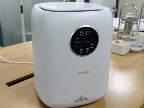 新年礼物送什么给女生合适？力荐十款最打动女人心的礼物合集