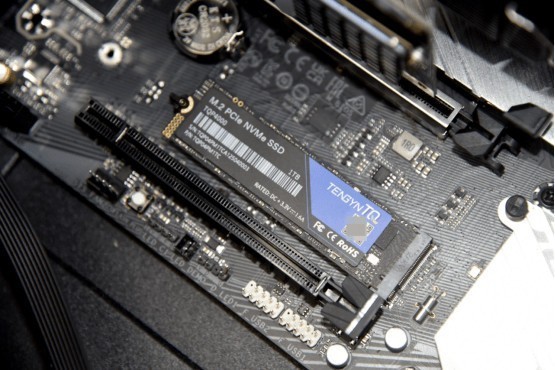腾隐PCIe4.0固态硬盘TQP4000 1T评测：老电脑秒变性能小钢炮