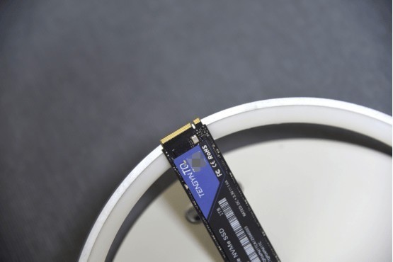 腾隐PCIe4.0固态硬盘TQP4000 1T评测：老电脑秒变性能小钢炮