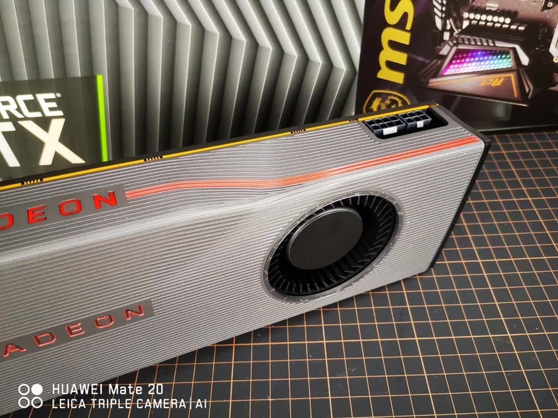 儿时梦想终成真  总价超3万的满杯配置电脑玩起来爽吗？