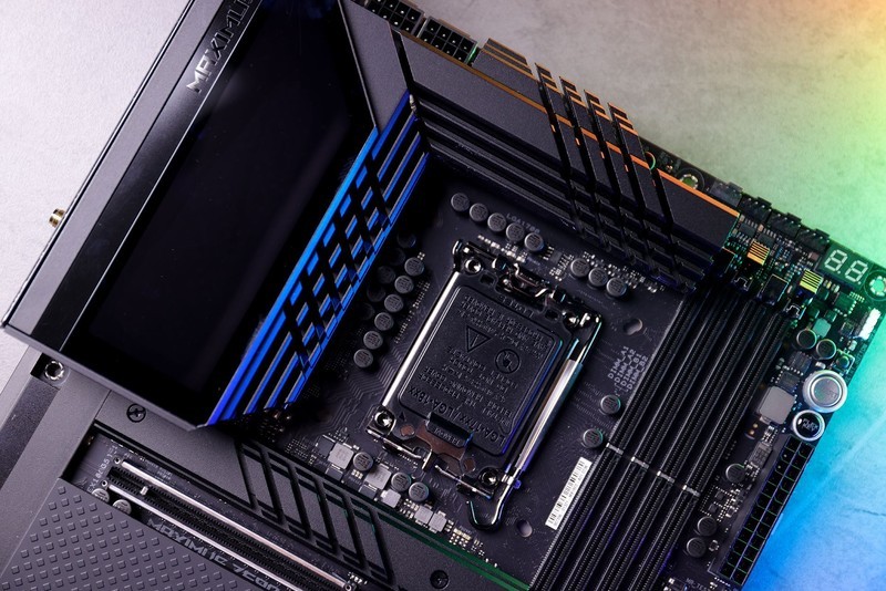 儿时梦想终成真  总价超3万的满杯配置电脑玩起来爽吗？