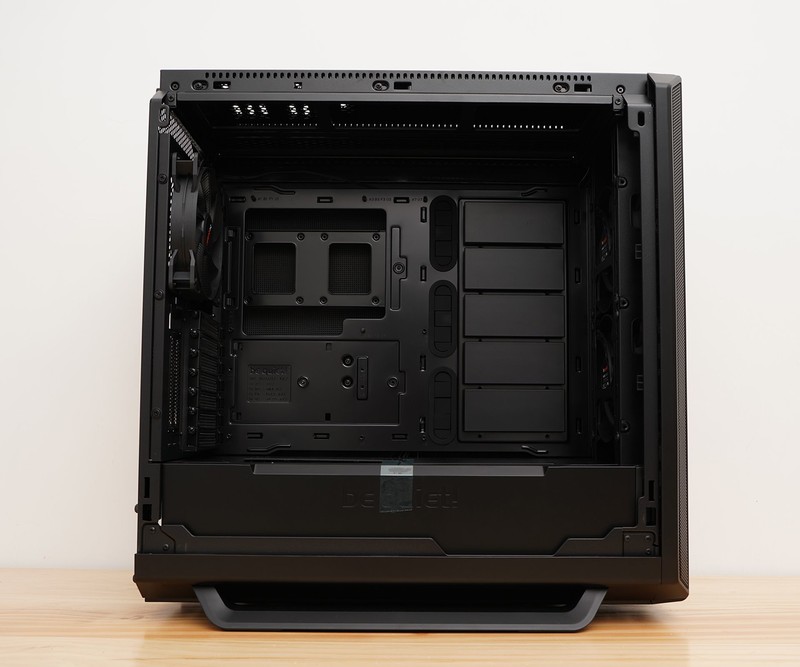 儿时梦想终成真  总价超3万的满杯配置电脑玩起来爽吗？