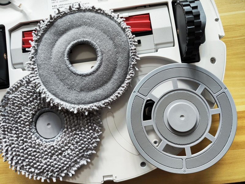 石头自清洁扫拖机器人P10开箱评测：更全面实用的性价比产品