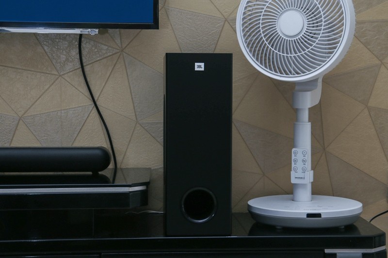 在家也能畅快K歌，让电视不再是摆设，JBL KTV350回音壁评测