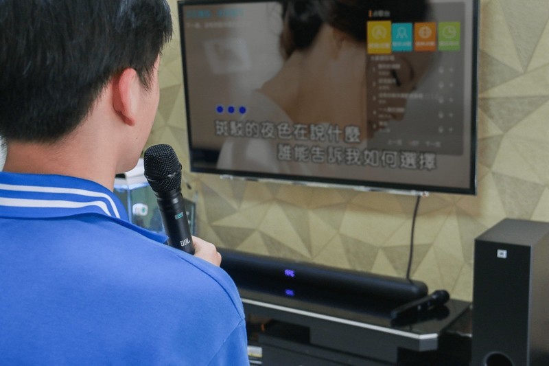 在家也能畅快K歌，让电视不再是摆设，JBL KTV350回音壁评测