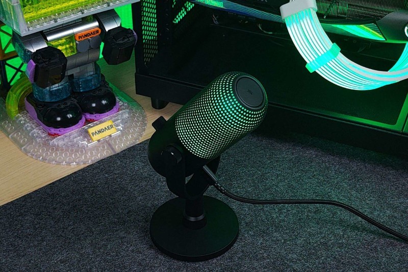 专业、易用的录音，响应式RGB灯光律动，魔音海妖V3幻彩版评测