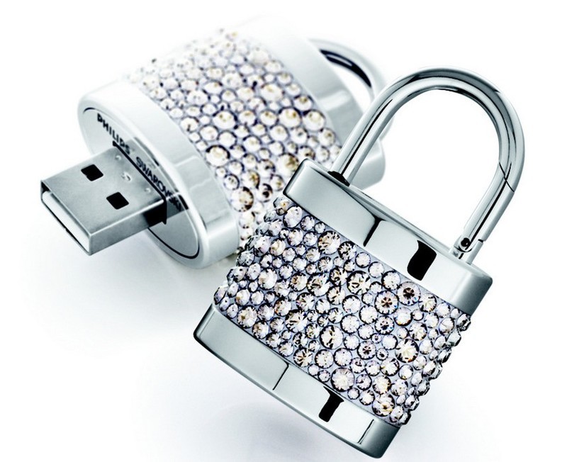 使用驱动器光盘前格式化操作与数据安全