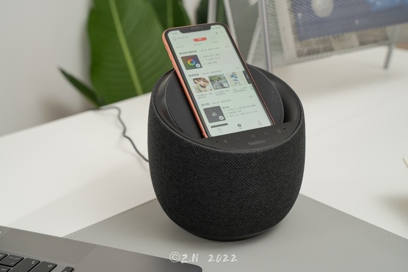 强强联手，苹果也为之汗颜，贝尔金帝瓦雷联名智能无线充电音箱