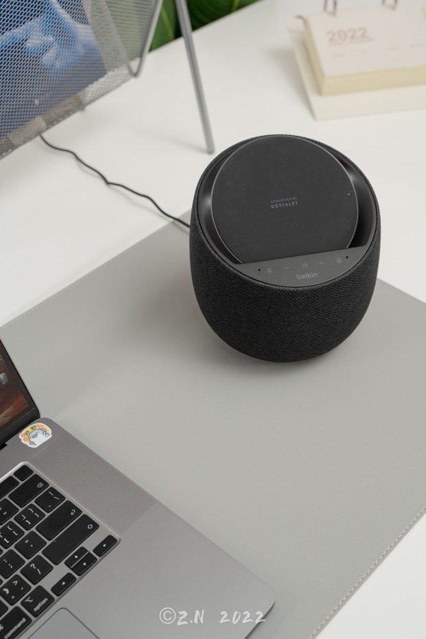 强强联手，苹果也为之汗颜，贝尔金帝瓦雷联名智能无线充电音箱