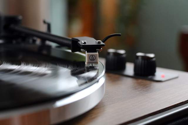 赛塔林PARON Pro黑胶唱机，用黑胶唱片打开最纯粹的音乐形式