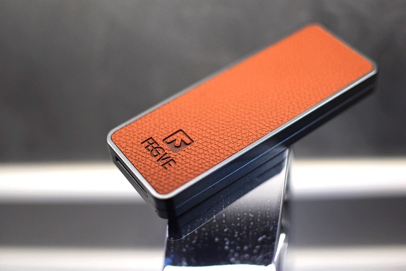 全球独一份 大马士革纹折叠数控指甲钳